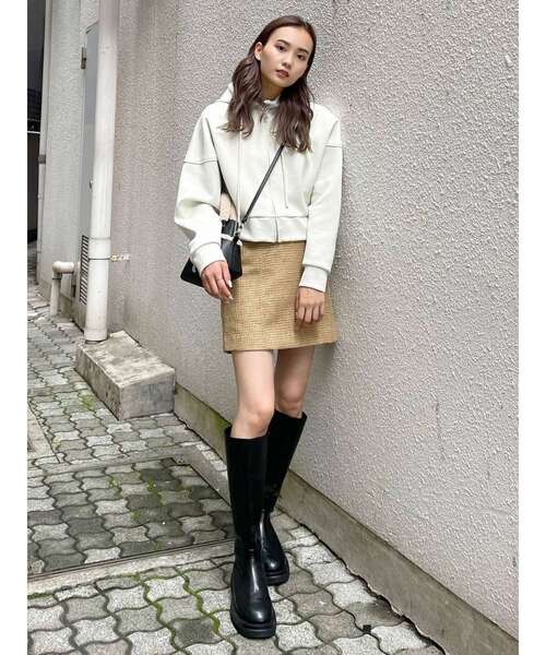 EMODA（エモダ）の「ボンディングジップフーディー（パーカー・レディース・ブラック/ブラウン/アイボリー・FREE）」の10枚目の写真