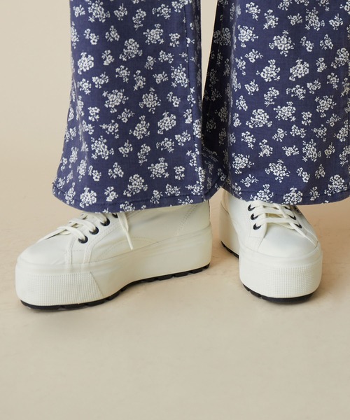 MADEMOISELLE ROPE'（マドモアゼル ロペ）の「【SUPERGA】プラットフォームスニーカー（スニーカー・レディース・オフホワイト・36/37/38）」の2枚目の写真