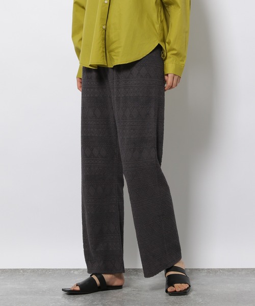 LAKOLE（ラコレ）の「パイルジャカードパンツ / 956945（その他パンツ・レディース・カーキ/スモーク/サンドグレー・SMALL/MEDIUM）」の3枚目の写真