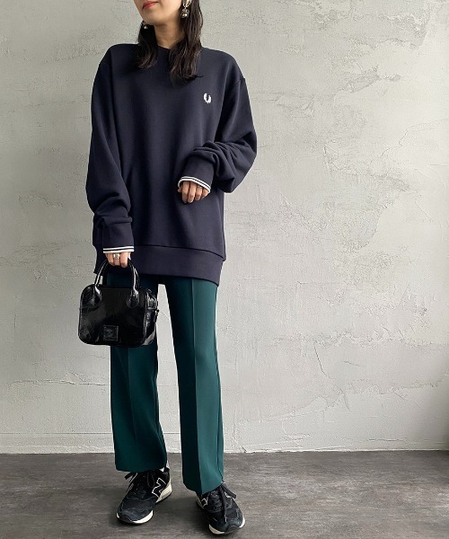 FRED PERRYフレッドペリー ワンポイントロゴ刺繍クルーネックスウェット FRED PERRY/フレッドペリー] ワンポイントロゴ刺繍 クルーネック