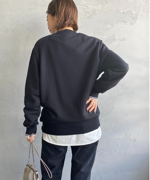 フレッドペリー ワンポイントロゴ刺繍クルーネックスウェット　m7535 FRED PERRY/フレッドペリー] ワンポイント刺繍 クルーネック
