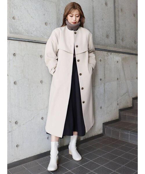 MURUA（ムルーア）の「ノーカラーレイヤードコート（ダウンジャケット/コート・レディース・アイボリー/ブラック/カーキ・1/2）」の4枚目の写真