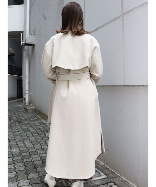 MURUA（ムルーア）の「ノーカラーレイヤードコート（ダウンジャケット/コート・レディース・アイボリー/ブラック/カーキ・1/2）」の5枚目の写真