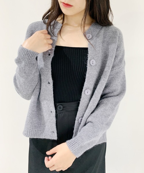 CLEA(クレア)の「ドロップショルダールーズニットカーディガン(カーディガン/ボレロ・レディース・アイボリー/チャコールグレー/ブラウン/グリーン・FREE)」の3枚目の写真