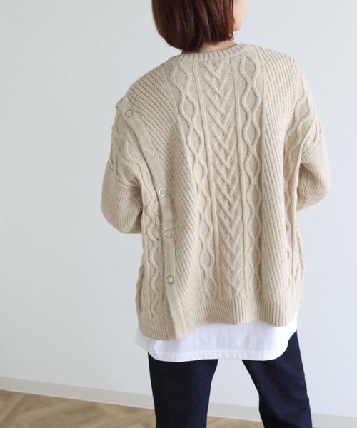 vingtrois（バントロア）の「【vingtrois】マルチwayケーブルニットプルオーバー（ニット/セーター・レディース・ライム/アイボリー/ブラック/グレイッシュベージュ・M）」の7枚目の写真