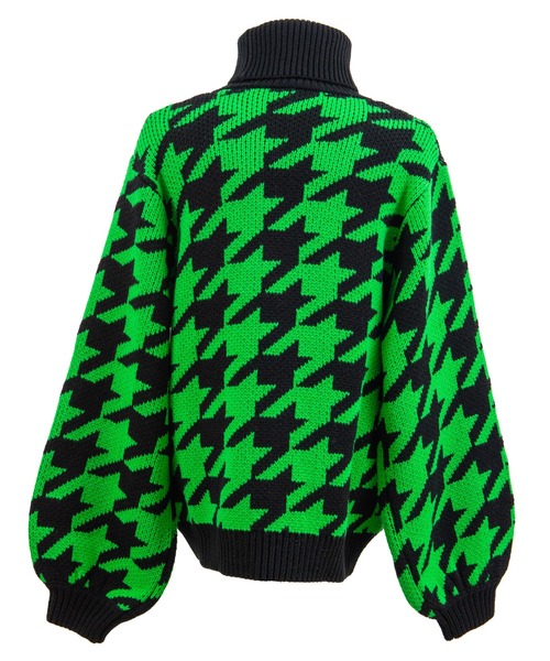 PUNYUS（プニュズ）の「千鳥柄タートルネックオーバーニット（ニット/セーター・レディース・ホワイト/オレンジ/グリーン・4/3）」の5枚目の写真