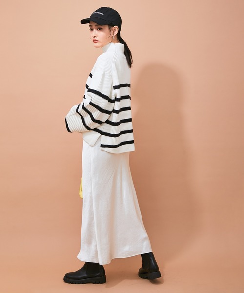 ADAM ET ROPE'（アダムエロペ）の「タートルボーダーニットプルオーバー（ニット/セーター・レディース・ブラック系その他/レッド系その他・FREE）」の4枚目の写真