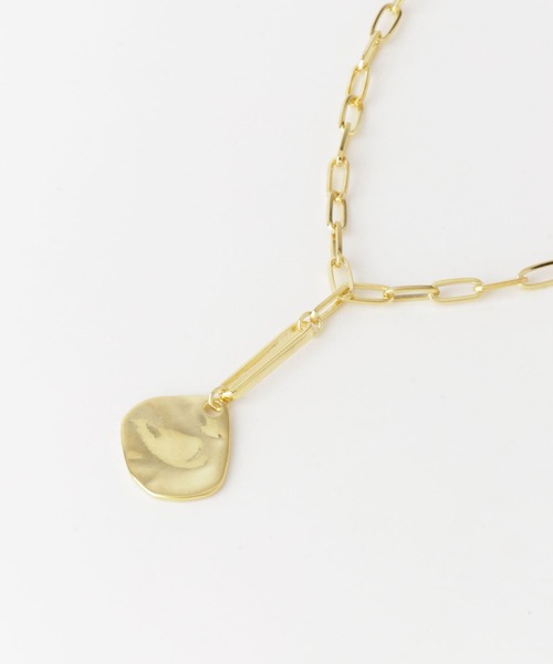 URBAN RESEARCH（アーバンリサーチ）の「CIRCLE PLATE NECKLACE（ネックレス・レディース・ゴールド・-）」の3枚目の写真