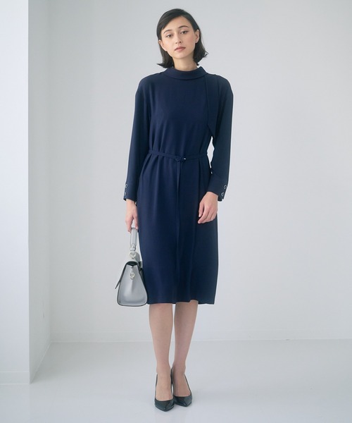 ANAYI（アナイ）の「【Eternal Line 2022】バックサテンボウタイサック ワンピース（ワンピース・レディース・グリーン/ネイビー・36/38/34）」の2枚目の写真