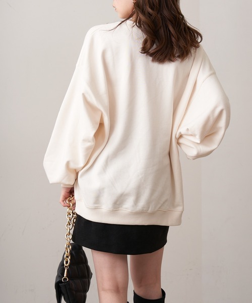 Chico（チコ）の「ルーズロゴステッチスウェット（スウェット・レディース・ライトグレー/ネイビー/アイボリー/オートミール・FREE）」の15枚目の写真