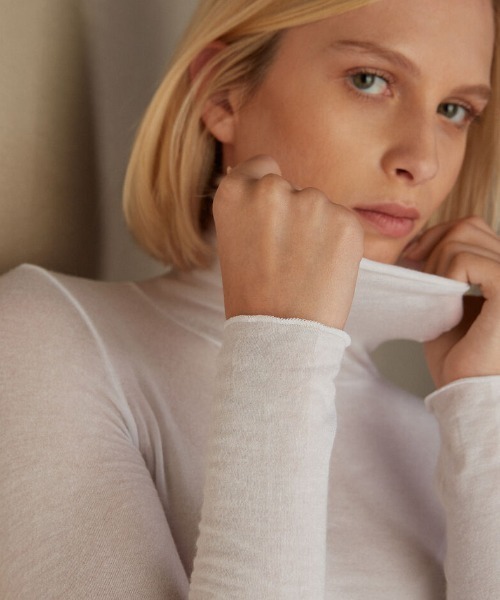 モダール カシミヤ ウルトラライト ハイネック トップ（ニット/セーター）｜Intimissimi（インティミッシミ）