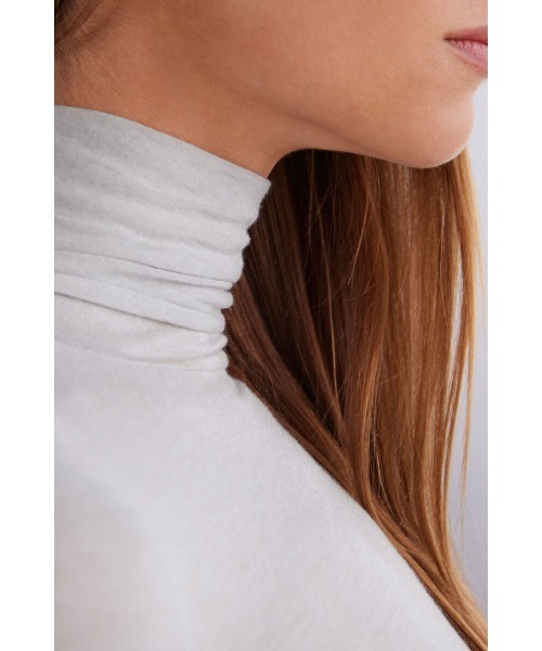 モダール カシミヤ ウルトラライト ハイネック トップ（ニット/セーター）｜Intimissimi（インティミッシミ）