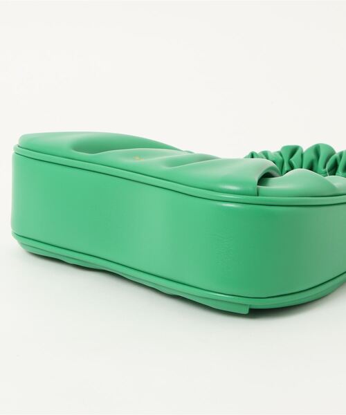 MADEMOISELLE ROPE'（マドモアゼル ロペ）の「【JW PEI】GABBI ギャザーハンドバッグ（ハンドバッグ・レディース・オフホワイト/グリーン・FREE）」の4枚目の写真