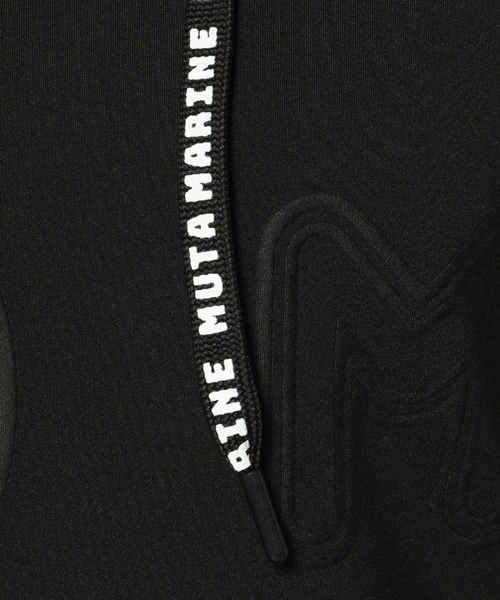 muta(ムータ)の「【別注】muta MARINE/ムータ マリン/MUTA Emboss Parka(パーカー・メンズ・ブラック・LARGE/X-LARGE/MEDIUM)」の9枚目の写真