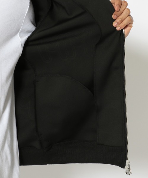 muta(ムータ)の「【別注】muta MARINE/ムータ マリン/MUTA Emboss Parka(パーカー・メンズ・ブラック・LARGE/X-LARGE/MEDIUM)」の7枚目の写真