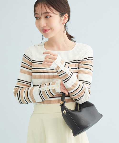 VIS(ビス)の「ボーダー/無地スクエアネック金釦付きリブニット(ニット/セーター・レディース・ホワイト/ネイビー/グリーン/ホワイト系その他/ピンク系その他2・FREE)」の3枚目の写真