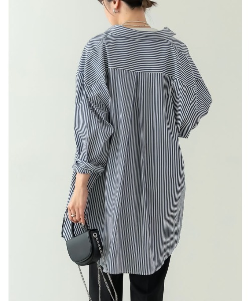 Re:EDIT（リエディ）の「[神山まりあさん着用]オーバーサイズシャツチュニック（シャツ/ブラウス・レディース・ブラック/ブルー/ホワイト/ストライプ・SMALL/MEDIUM/LARGE）」の22枚目の写真