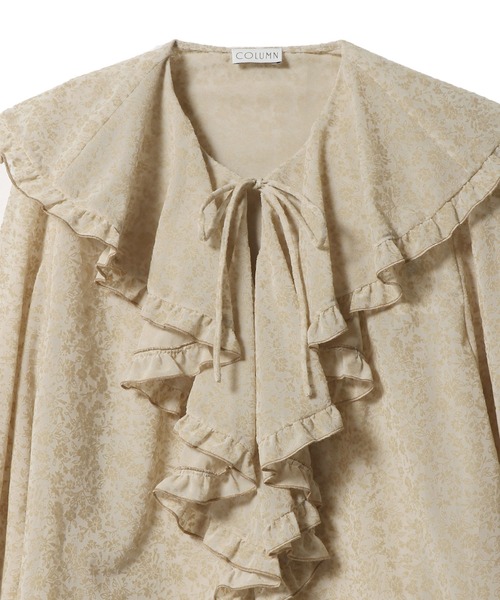 お値下げしました‼️新品☆エストネーションCOLUMNフロッキーフラワーブラウス COLUMN（コラム）の「COLUMN / ラッフルカラーフロッキーフラワー