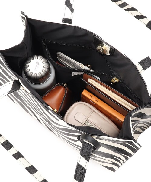 DRESKIP（ドレスキップ）の「◆チャ－ム付スクエアト－ト（トートバッグ・レディース・ブラック/グレー/ブラック系3/アイボリー系4・00）」の9枚目の写真