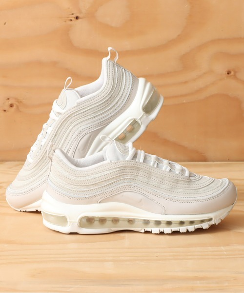 NIKE(ナイキ)の「NIKE WOMES AIR MAX 97 / ナイキ ウィメンズ エア マックス 97 【SP】(スニーカー・レディース・ベージュ・22.5cm/23.5cm/24.5cm/24.0cm/23.0cm/25.0cm)」の2枚目の写真