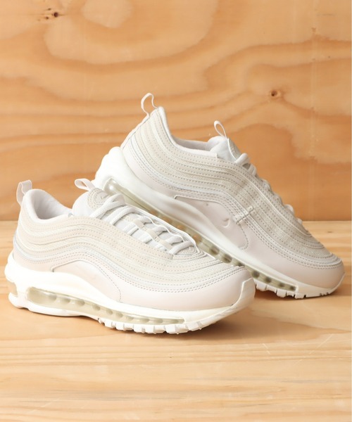 NIKE(ナイキ)の「NIKE WOMES AIR MAX 97 / ナイキ ウィメンズ エア マックス 97 【SP】(スニーカー・レディース・ベージュ・22.5cm/23.5cm/24.5cm/24.0cm/23.0cm/25.0cm)」の3枚目の写真