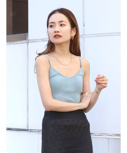 Ungrid(アングリッド)の「Miller別注 カップ付きキャミソール(キャミソール・レディース・ブルー/アイボリー/グリーン系その他・FREE)」の1枚目の写真