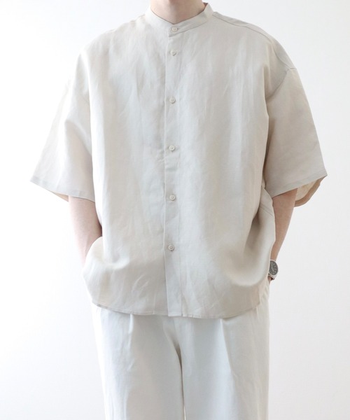y/m by kitsune(イムバイキツネ)の「リネンレーヨンバンドカラーシャツ(シャツ/ブラウス・メンズ・ベージュ/ネイビー・LARGE/MEDIUM)」の1枚目の写真