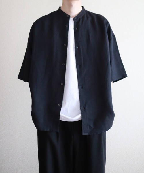 y/m by kitsune(イムバイキツネ)の「リネンレーヨンバンドカラーシャツ(シャツ/ブラウス・メンズ・ベージュ/ネイビー・LARGE/MEDIUM)」の2枚目の写真