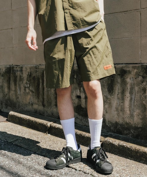 UNIVERSAL OVERALL(ユニバーサルオーバーオール)の「UNIVERSAL OVERALL/ユニバーサルオーバーオール PACKABLE SHORTS パッカブルショーツ ハーフパンツ 半ズボン(その他パンツ・メンズ・ブラック/ベージュ/オリーブ/サックスブルー・M/L/XL/S)」の4枚目の写真