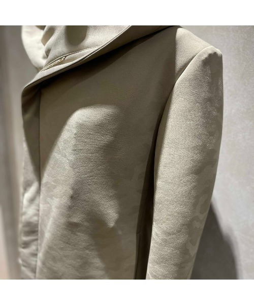 junhashimoto(ジュンハシモト)の「LIMITED30 B2CAMO WRAP COAT(ステンカラーコート・メンズ・ベージュ/ブラック・3/5)」の6枚目の写真