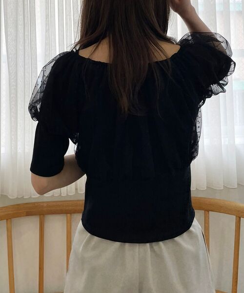 MAJESTIC LEGON(マジェスティックレゴン)の「チュールレイヤードトップス(Tシャツ/カットソー・レディース・ブラック/ブラウン/アイボリー・MEDIUM)」の4枚目の写真