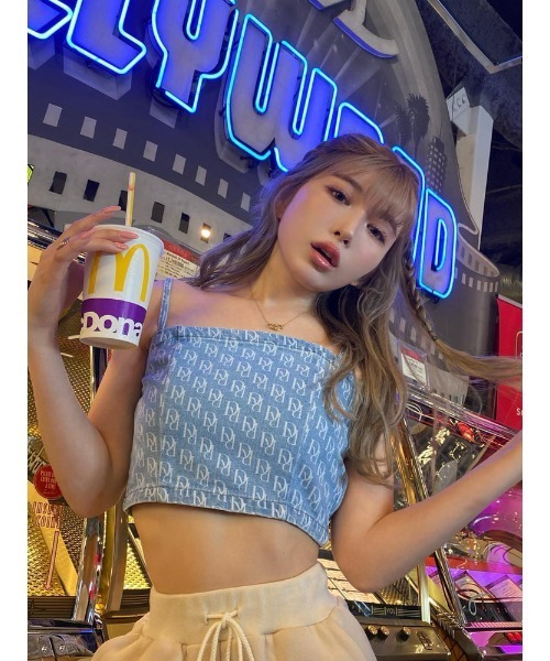 Darich(ダーリッチ)の「DRデニムキャミソール(キャミソール・レディース・ノンウォッシュ/ブラック・FREE)」の14枚目の写真