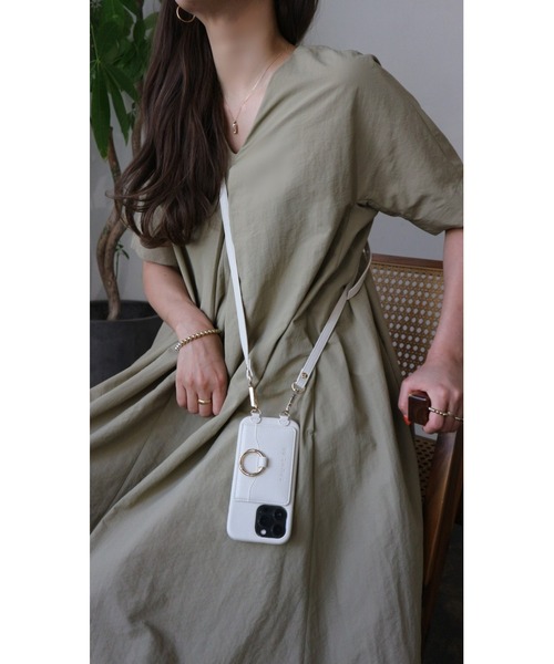 TRUNC（トランクエイティーエイト）の「(iPhone13) Shoulder Strap iPhone Case '22（スマホケース/カバー・レディース・グリーン/アイボリー・FREE）」の13枚目の写真