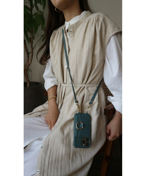 TRUNC（トランクエイティーエイト）の「(iPhone13) Shoulder Strap iPhone Case '22（スマホケース/カバー・レディース・グリーン/アイボリー・FREE）」の3枚目の写真