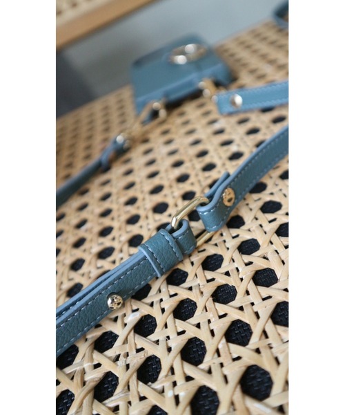 TRUNC（トランクエイティーエイト）の「(iPhone13) Shoulder Strap iPhone Case '22（スマホケース/カバー・レディース・グリーン/アイボリー・FREE）」の15枚目の写真