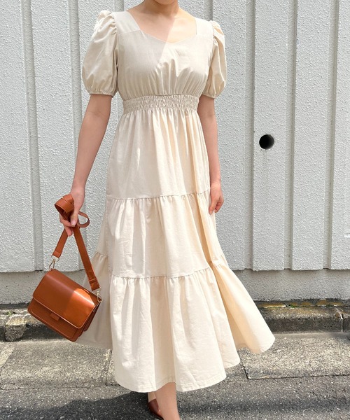 Jewelobe（ジュエローブ）の「ペンタゴンネックボリュームスリーブティアードワンピース（ワンピース・レディース・ベージュ/グリーン・FREE）」の21枚目の写真