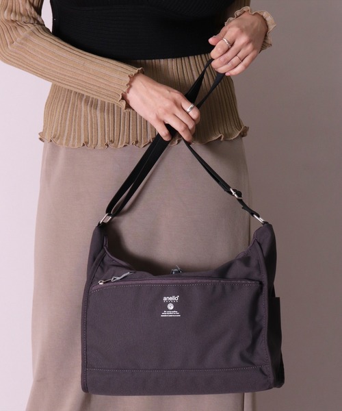 anello（アネロ）の「(LF)【anello】10ポケット ショルダーバッグ（ショルダーバッグ・レディース・ブラック/ネイビー/オリーブ/ブラック系その他/グレイッシュベージュ・ONE SIZE）」の2枚目の写真
