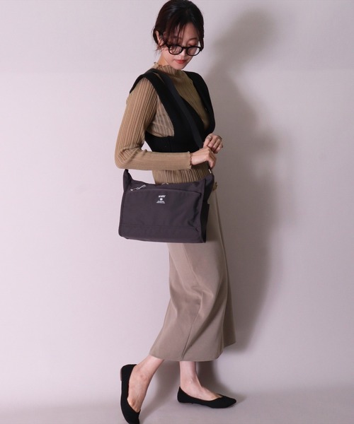 anello（アネロ）の「(LF)【anello】10ポケット ショルダーバッグ（ショルダーバッグ・レディース・ブラック/ネイビー/オリーブ/ブラック系その他/グレイッシュベージュ・ONE SIZE）」の6枚目の写真