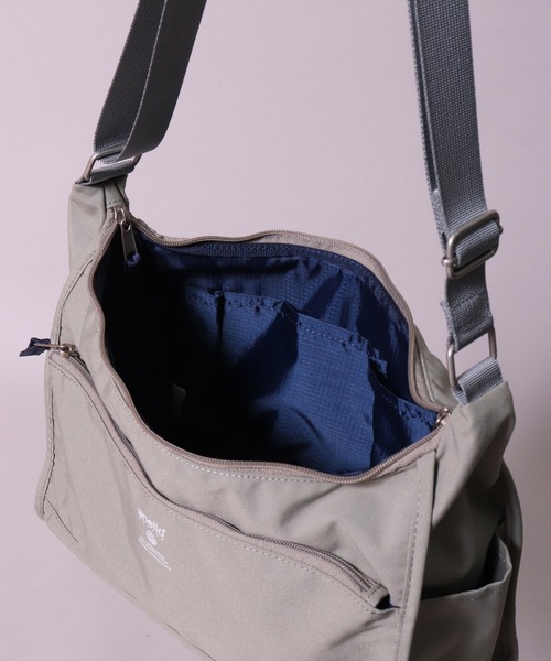 anello（アネロ）の「(LF)【anello】10ポケット ショルダーバッグ（ショルダーバッグ・レディース・ブラック/ネイビー/オリーブ/ブラック系その他/グレイッシュベージュ・ONE SIZE）」の22枚目の写真