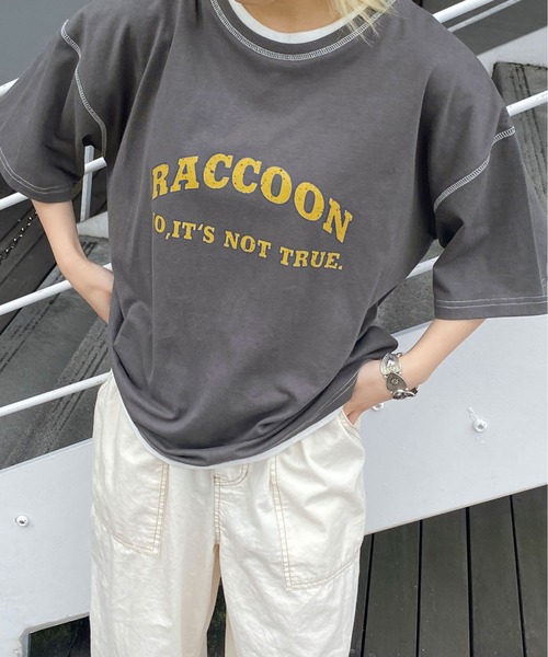 PairPair(ペアペア)の「アーチカレッジロゴT(ユニセックス)(Tシャツ/カットソー・メンズ・チャコールグレー/オフホワイト/グリーン・MEDIUM/LARGE)」の3枚目の写真