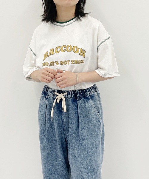 PairPair(ペアペア)の「アーチカレッジロゴT(ユニセックス)(Tシャツ/カットソー・メンズ・チャコールグレー/オフホワイト/グリーン・MEDIUM/LARGE)」の6枚目の写真