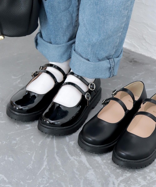 SOROTTO(ソロット)の「ダブルストラップ 軽量厚底フォーマルパンプス ◆メリージェーン(パンプス・キッズ・ブラック/ブラック系その他・22.0cm/21.0cm/24.0cm/23.0cm)」の3枚目の写真