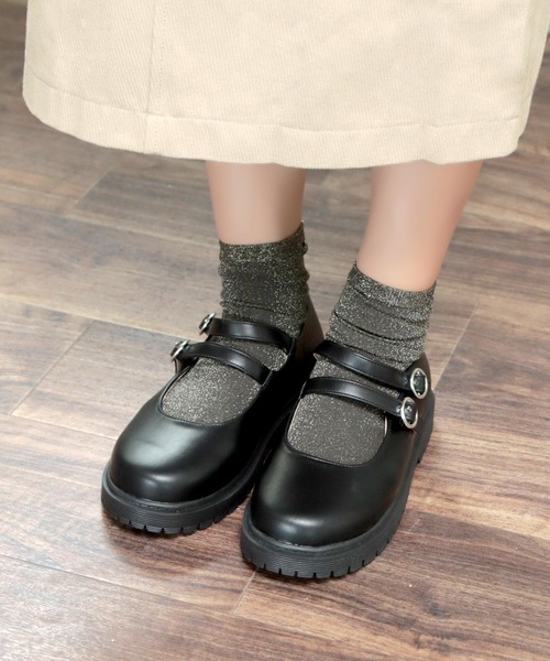 SOROTTO(ソロット)の「ダブルストラップ 軽量厚底フォーマルパンプス ◆メリージェーン(パンプス・キッズ・ブラック/ブラック系その他・22.0cm/21.0cm/24.0cm/23.0cm)」の16枚目の写真