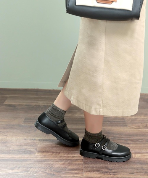 SOROTTO(ソロット)の「ダブルストラップ 軽量厚底フォーマルパンプス ◆メリージェーン(パンプス・キッズ・ブラック/ブラック系その他・22.0cm/21.0cm/24.0cm/23.0cm)」の17枚目の写真
