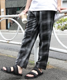 チェックアンクルテーパードパンツ