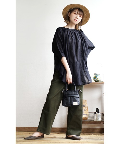 e-zakkamania stores(イーザッカマニアストアーズ)の「ミニヘルメット ショルダーバッグ(ショルダーバッグ・レディース・カーキ/ブラック・-)」の5枚目の写真