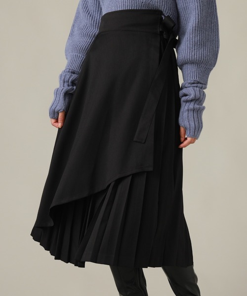 Cheek(チーク)の「タックプリーツスカート(スカート・レディース・ネイビー/グリーン/ブラック・SMALL/MEDIUM)」の1枚目の写真