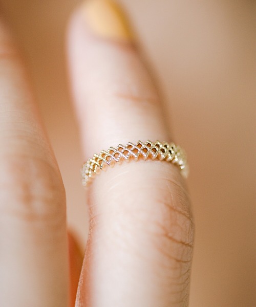 haco!（ハコ）の「自分に自信が持てるとっておきのお守り。こっそり勇気をくれて気分も上がる！ピンキーリング２個セット（リング・レディース・ゴールド・ONE SIZE）」の7枚目の写真