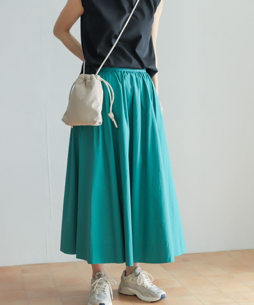 URBAN RESEARCH DOORS（アーバンリサーチドアーズ）の「コットンナイロンギャザースカート（スカート・レディース・ライトグレー/ブラック/グリーン系その他・MEDIUM）」の16枚目の写真