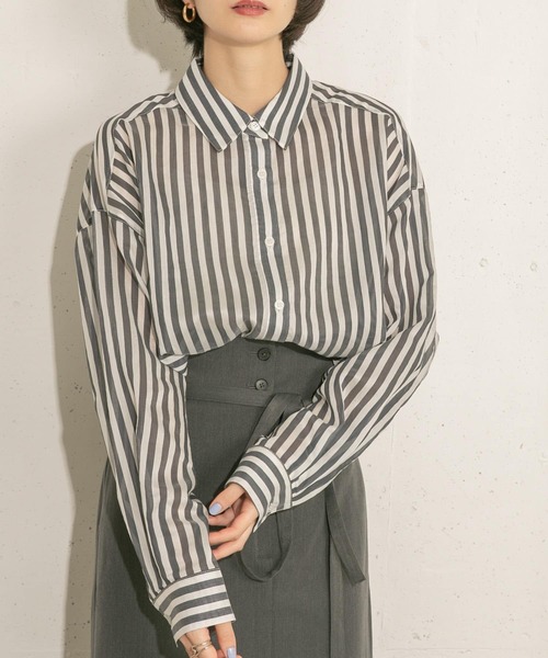 KBF（ケイビーエフ）の「ストライプシアーBIGシャツ（シャツ/ブラウス・レディース・ネイビー/ブラウン系その他/グリーン系その他/ブルー系その他・ONE）」の17枚目の写真